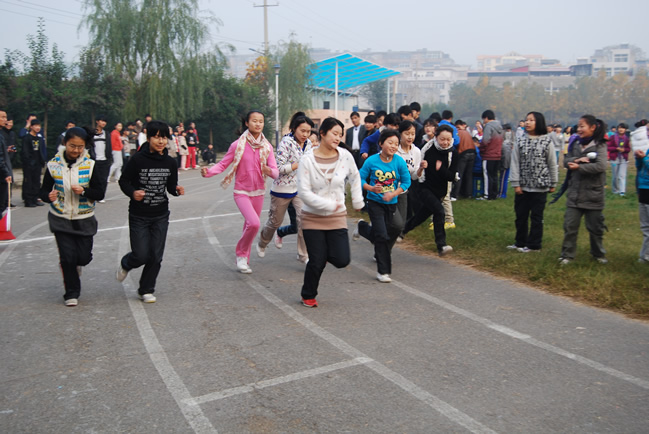 達標運動會長跑