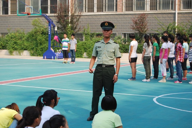 洛陽東外2012初中部新生軍訓