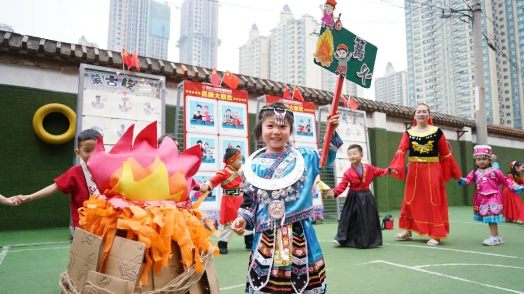 洛陽東方外國語幼兒園獻(xiàn)禮建黨一百年暨六一民族大聯(lián)歡活動(dòng)